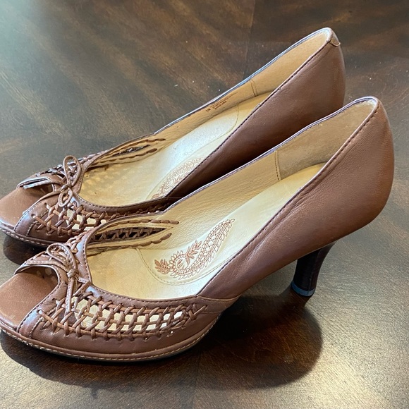 Sofft Shoes - Sofft Tan Woven Peep Toe Heels